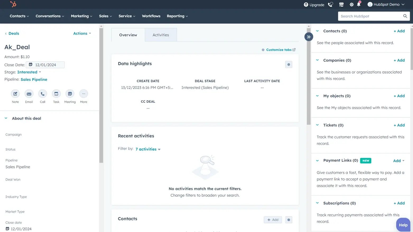 HubSpot sales pipeline with deal stages and values